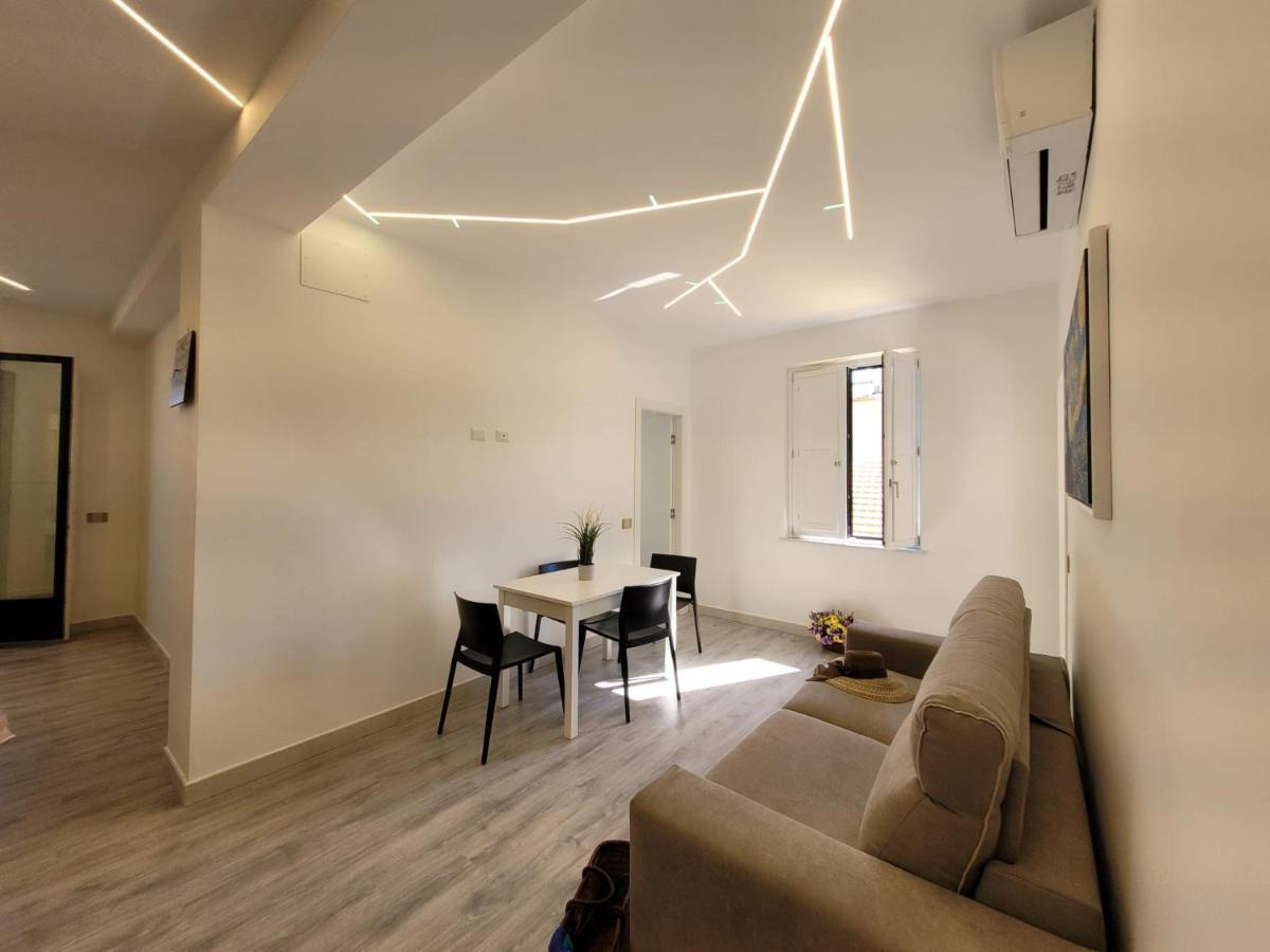 Sara Luxury Apartment 3 Sorrento Bagian luar foto